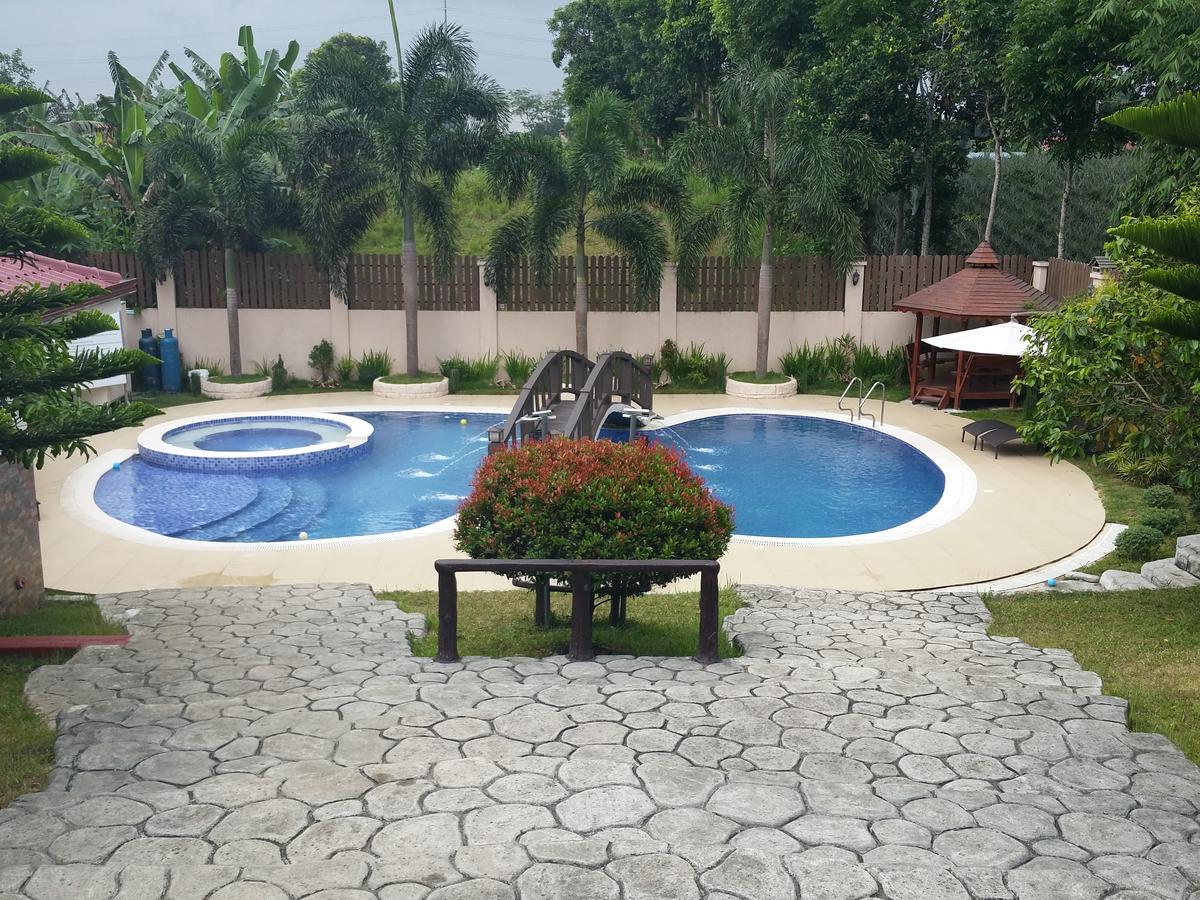 Casa De Miguelitos Hotel Tagaytay City Ngoại thất bức ảnh