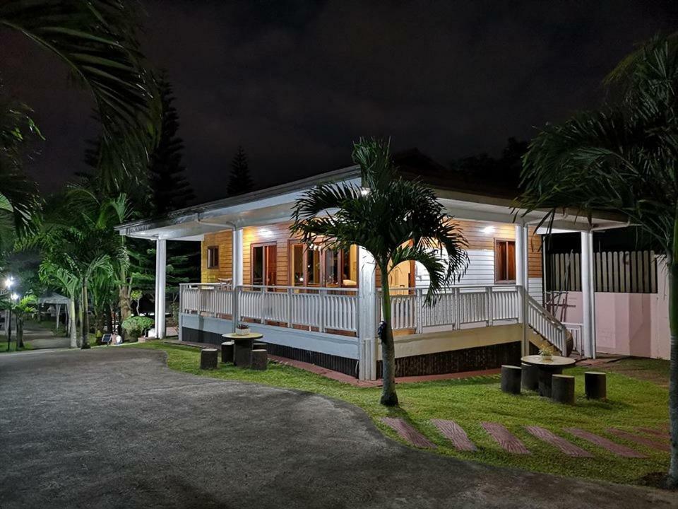 Casa De Miguelitos Hotel Tagaytay City Ngoại thất bức ảnh
