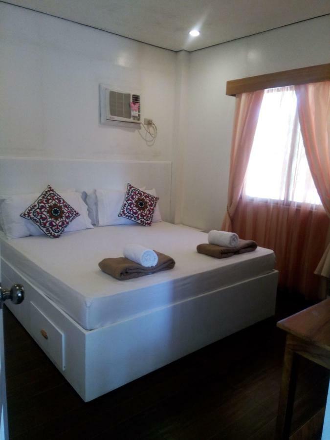 Casa De Miguelitos Hotel Tagaytay City Ngoại thất bức ảnh